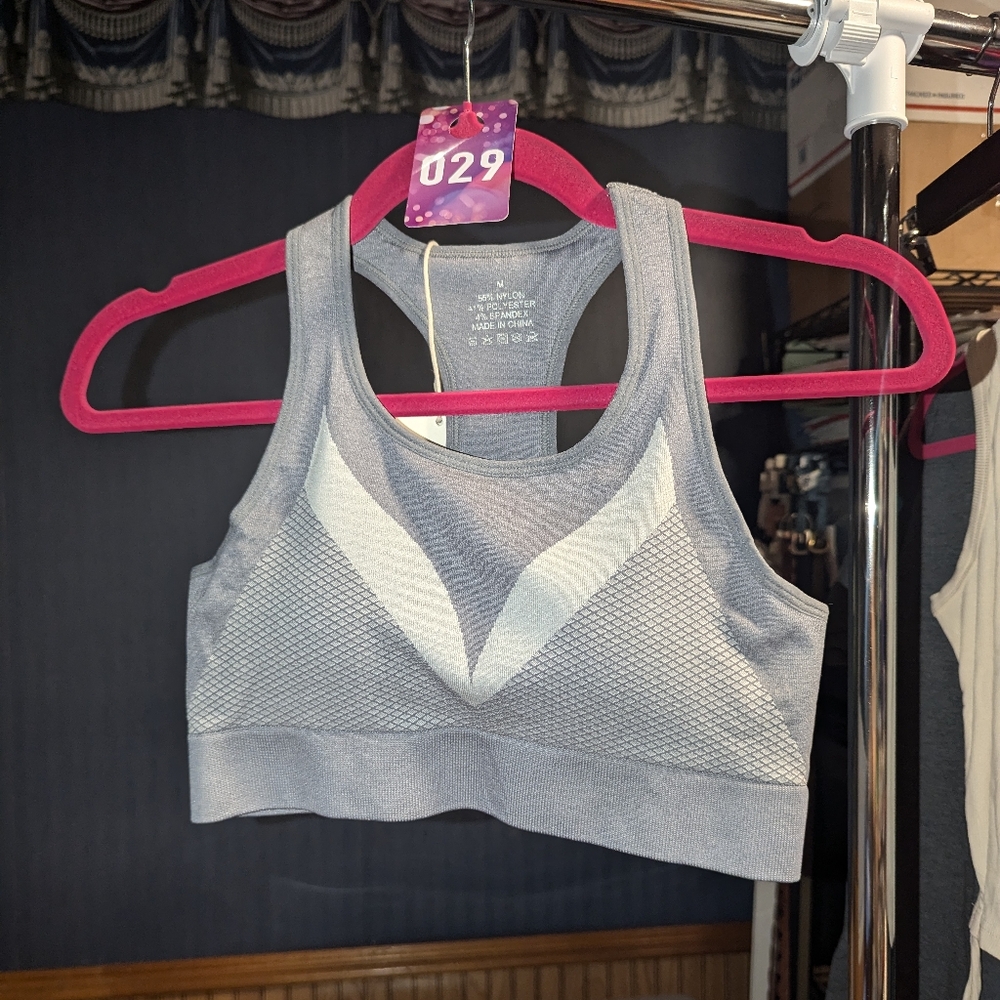 MEDIUM Basic House Sports Bra Racerback High Intensity Workout Bra